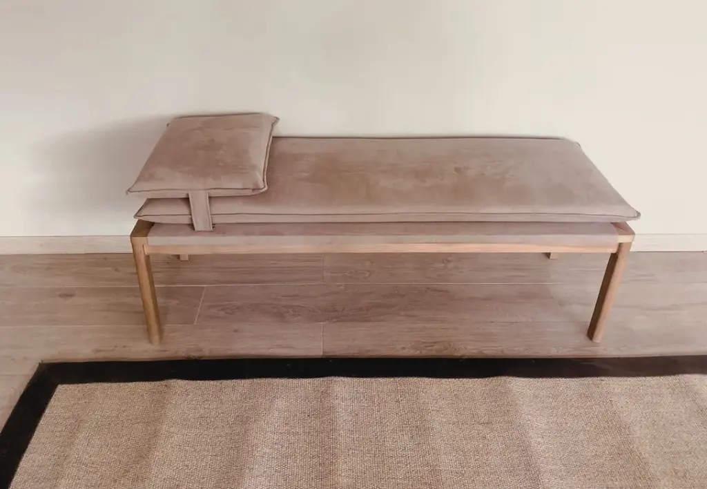 Banqueta Kunza L Product Culture